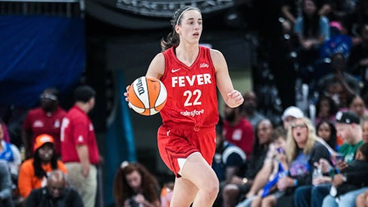 Unstoppable Force: Caitlin Clark Scores Career-High 31 Points as Indiana Fever Dominate Angel Reese and Chicago Sky